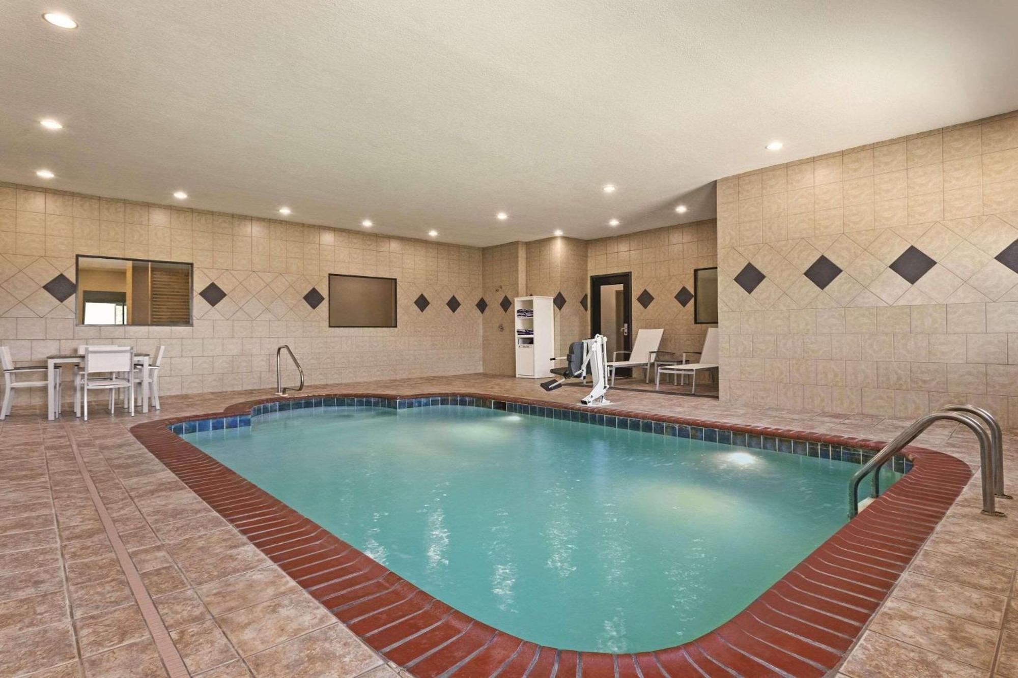 Country Inn & Suites By Radisson, Byram-Jackson South, Ms Kültér fotó